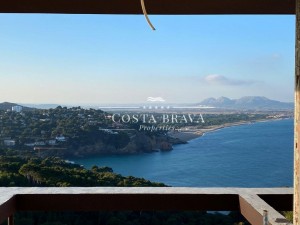 House for sale in Sa Riera, Baix Empordà