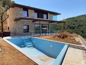 House for sale in Sa Riera, Baix Empordà