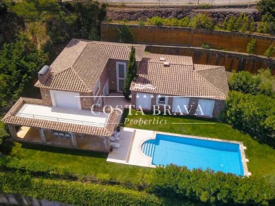 Casa en venta en Sa Riera, Baix Empordà