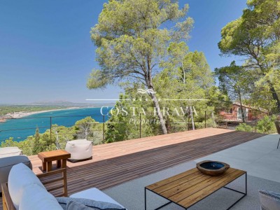 House for sale in Sa Riera, Baix Empordà